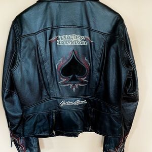 Harley Davidson, Beautiful Women’s Large Leather Jacket.